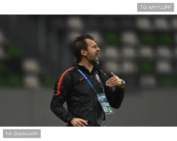 马赛边锋伊斯梅拉·萨尔训练中腿筋受伤,预计赛季报销